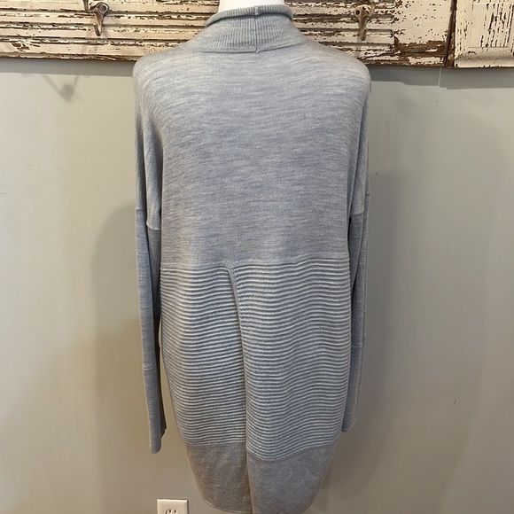 Lululemon Lotus Wrap in Heathered Starlight - Picture 4 of 8